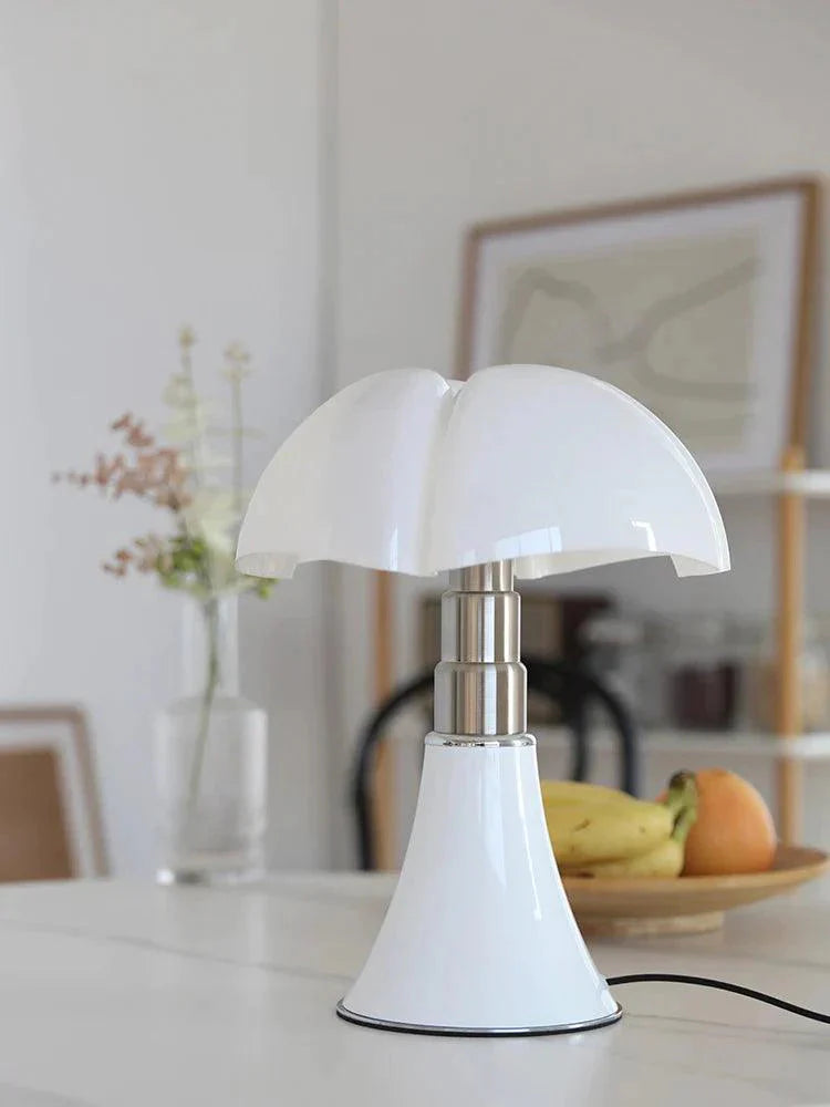 Élégante Lampe De Table Florale En Acrylique Et Acier IL582914-ILLUMEEN.COM