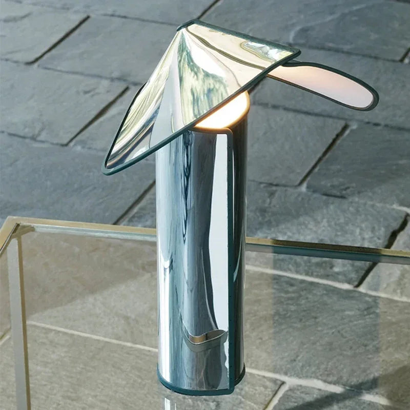 Luminaire Lampadaire Design Épuré – Référence: Nika0284-ILLUMEEN.COM