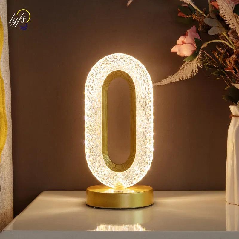 Lampe de Table Élégante avec Éclairage Personnalisable et Corps Doré IL582731-ILLUMEEN.COM