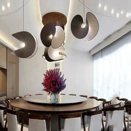 Luminaire Art Déco Élégant en Noir et Or IL527364-ILLUMEEN.COM