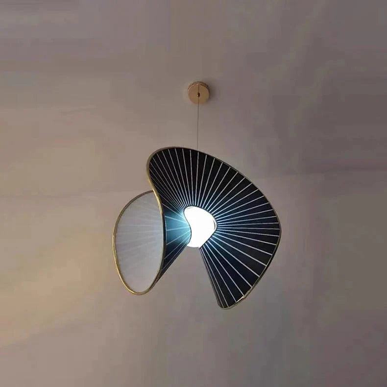 Luminaire Art Déco Élégant en Noir et Or IL527364-ILLUMEEN.COM