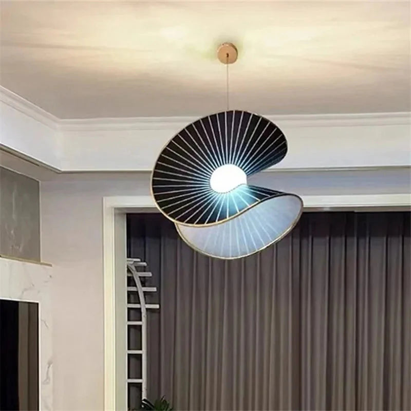 Luminaire Art Déco Élégant en Noir et Or IL527364-ILLUMEEN.COM