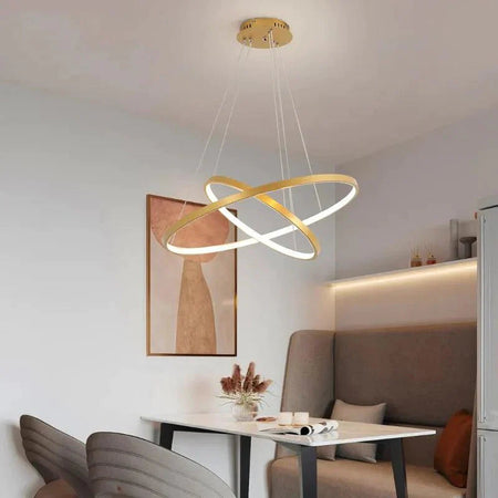 Luminaire Chic à Anneaux Dorés pour Intérieur Élégant IL482736-ILLUMEEN.COM