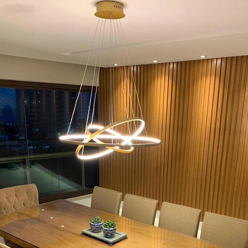 Luminaire Chic à Anneaux Dorés pour Intérieur Élégant IL482736-ILLUMEEN.COM