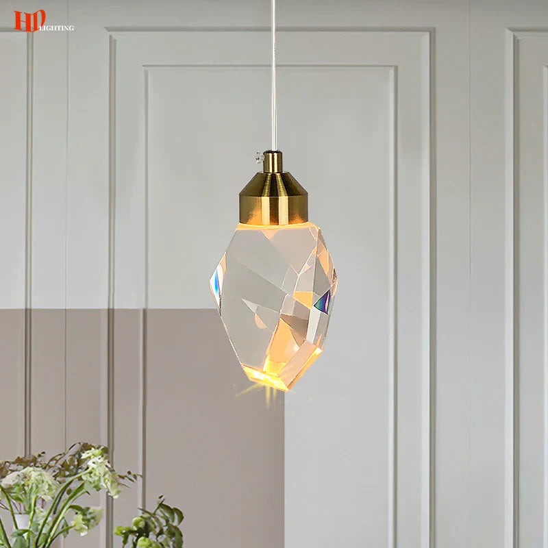 Luminaire Chic en Cristal pour Intérieur Élégant IL742681-ILLUMEEN.COM