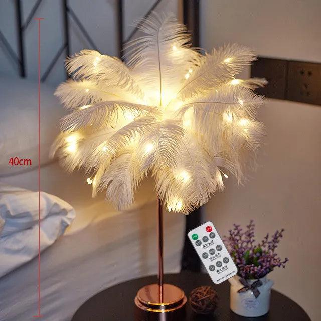 Luminaire Chic : Lampe de Table Élégante avec Plumes Personnalisables IL583270-ILLUMEEN.COM