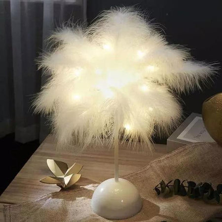 Luminaire Chic : Lampe de Table Élégante avec Plumes Personnalisables IL583270-ILLUMEEN.COM