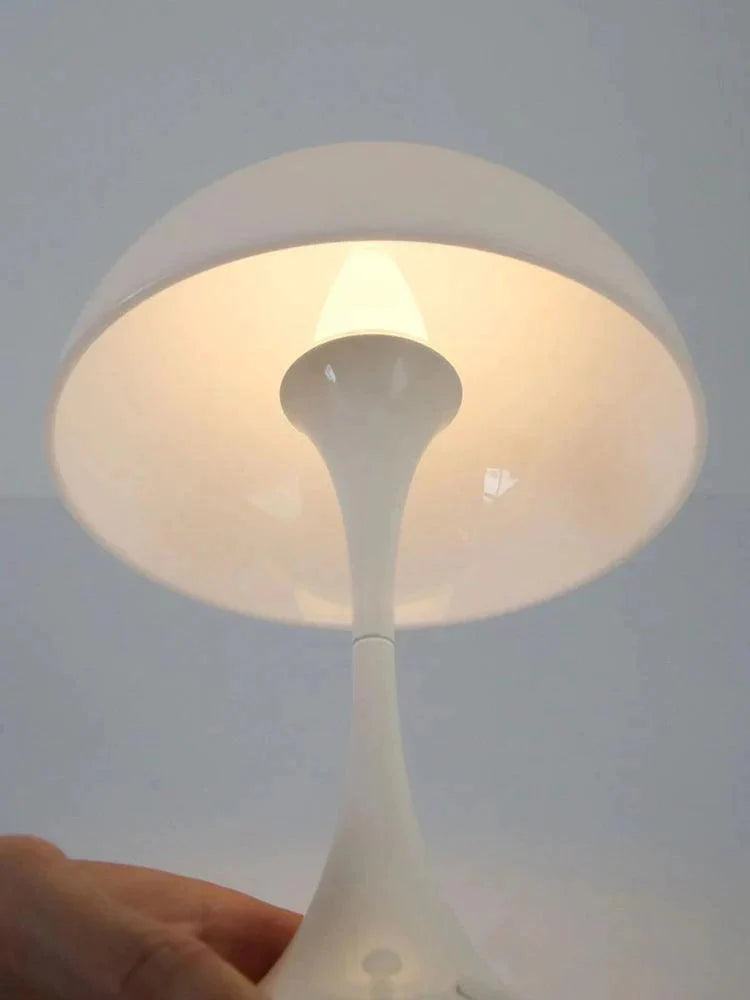 Luminaire Chic : Lampe de Table Élégante et Contemporaine IL582749-ILLUMEEN.COM