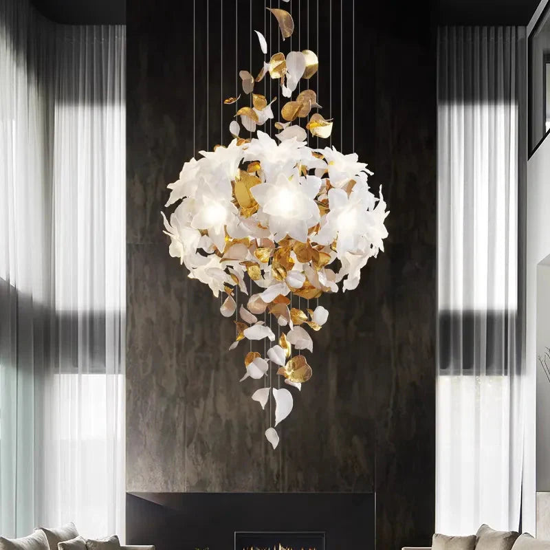 Luminaire Élégance IL583924 : Lustre Précieux en Cristal et Fleurs Végétales pour un Écrin de Luxe Intérieur-ILLUMEEN.COM