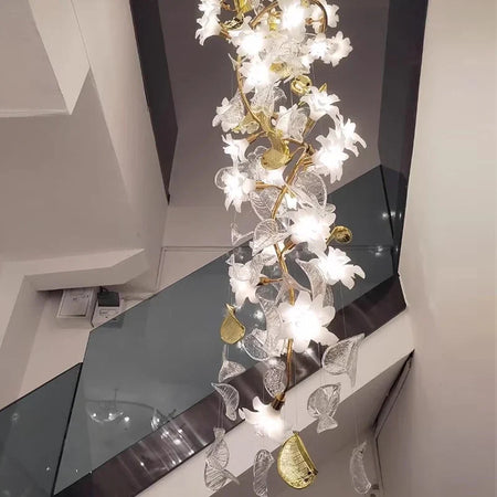 Luminaire Élégance IL583924 : Lustre Précieux en Cristal et Fleurs Végétales pour un Écrin de Luxe Intérieur-ILLUMEEN.COM