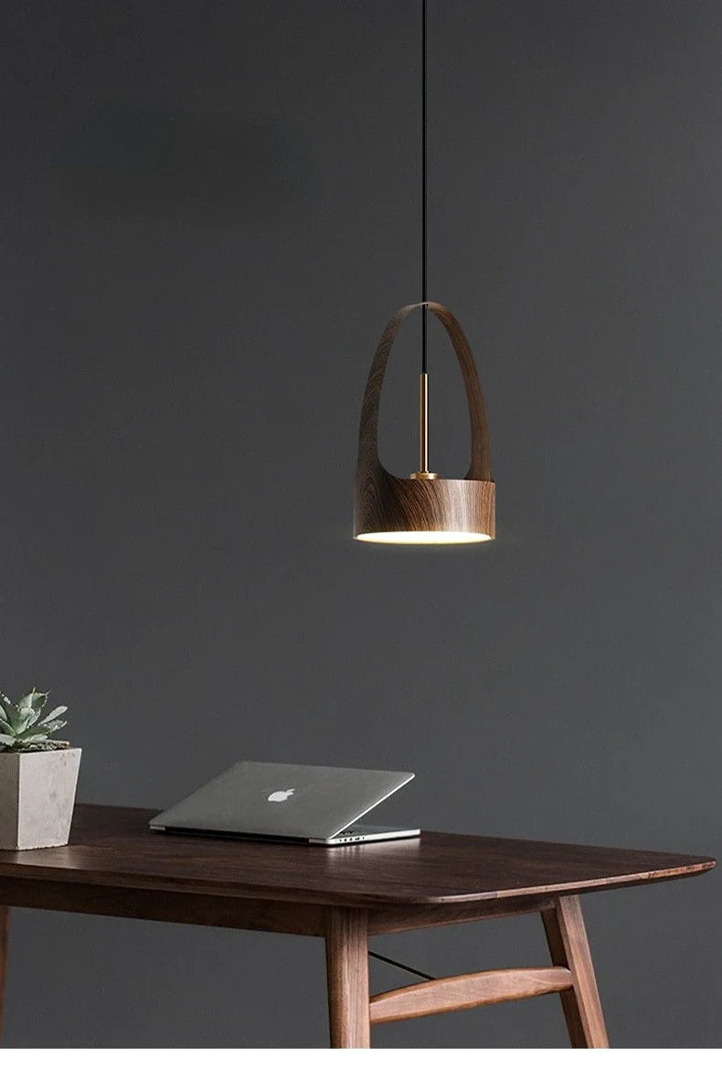 Luminaire Élégant en Bois de Noyer Design Nordique IL527384-ILLUMEEN.COM