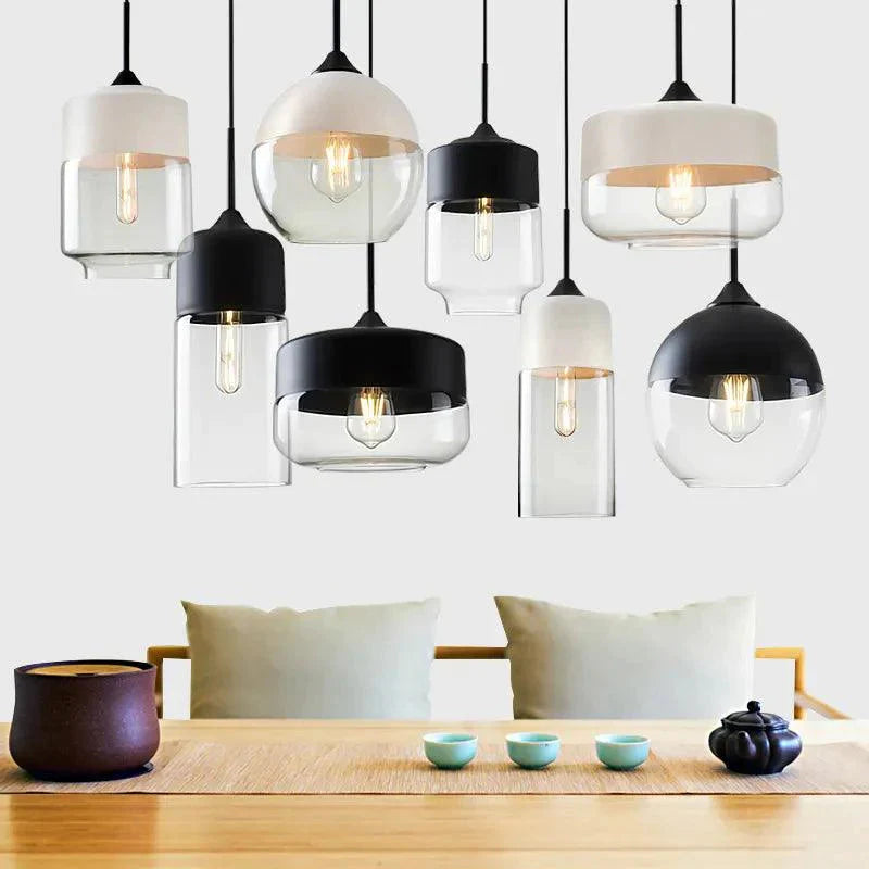 Luminaire Élégant en Bois Noir et Verre Ambré IL593827-ILLUMEEN.COM