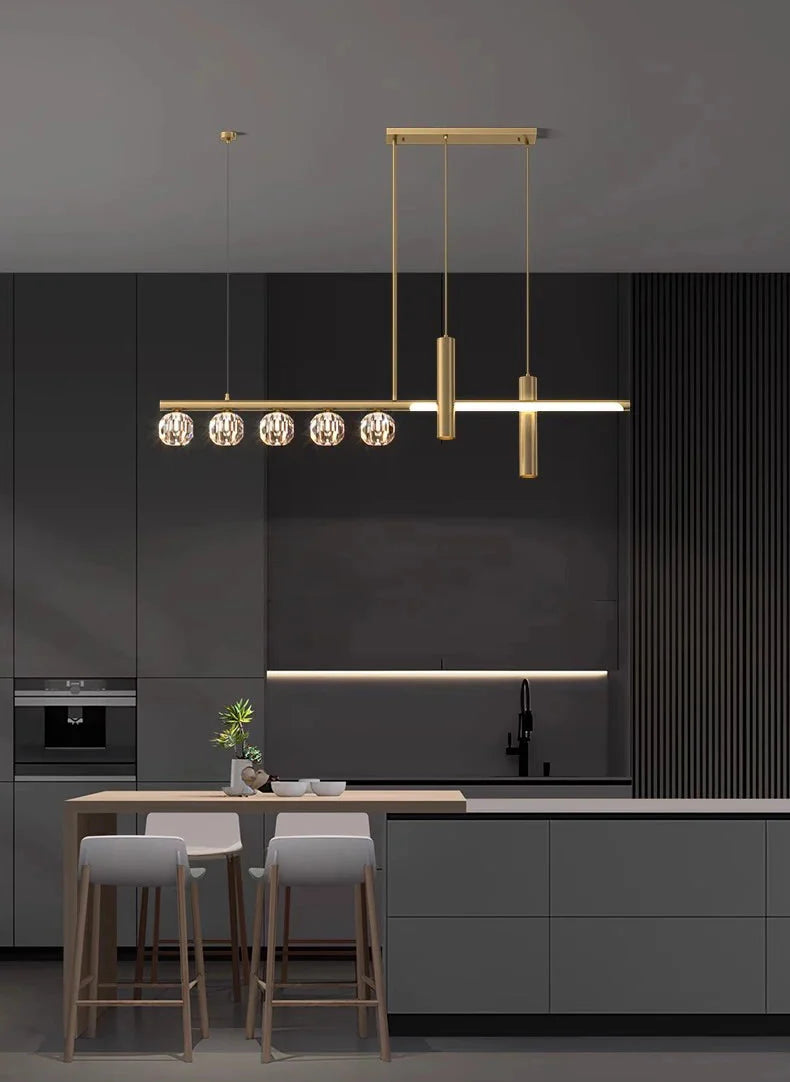 Luminaire Élégant en Cristal et Ferronnerie IL482736-ILLUMEEN.COM