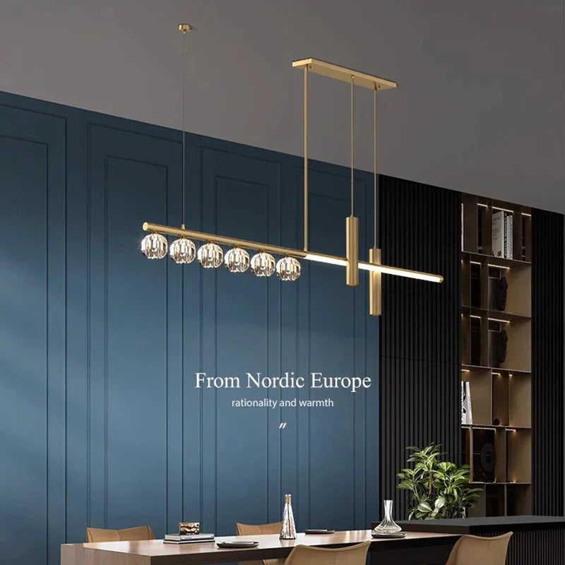 Luminaire Élégant en Cristal et Ferronnerie IL482736-ILLUMEEN.COM