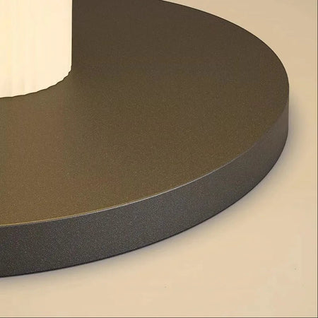 Luminaire Élégant en Fer et Polymère IL573201 pour Salon et Extérieur-ILLUMEEN.COM
