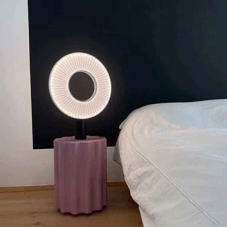 Luminaire Élégant en Fer et Tissu IL582913 - Lampe de Bureau LED Design Moderne-ILLUMEEN.COM