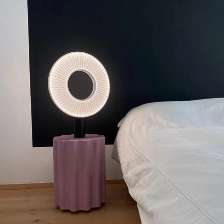 Luminaire Élégant en Fer et Tissu IL582913 - Lampe de Bureau LED Design Moderne-ILLUMEEN.COM