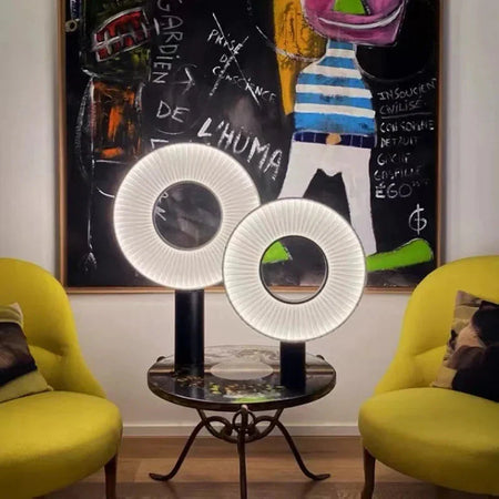 Luminaire Élégant en Fer et Tissu IL582913 - Lampe de Bureau LED Design Moderne-ILLUMEEN.COM
