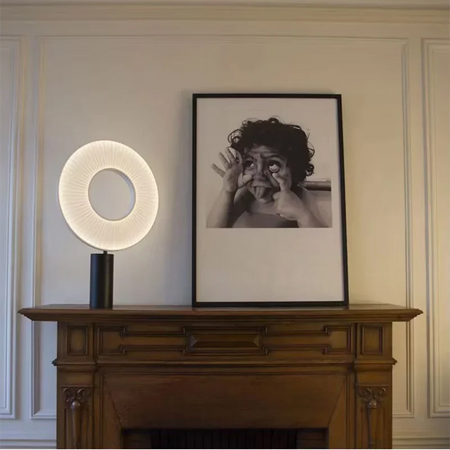 Luminaire Élégant en Fer et Tissu IL582913 - Lampe de Bureau LED Design Moderne-ILLUMEEN.COM