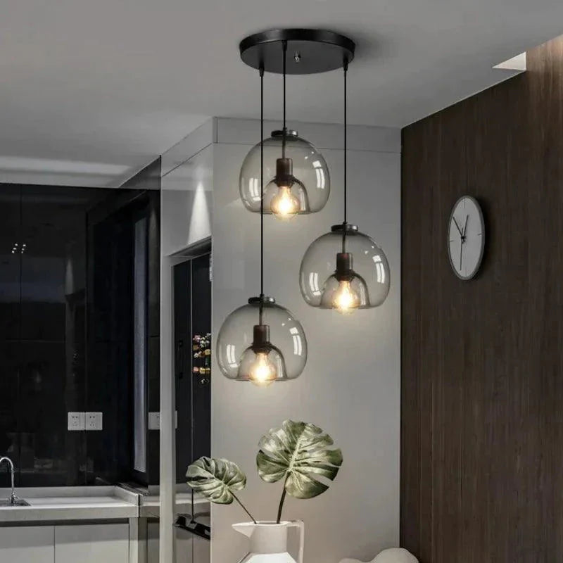 Luminaire Élégant en Fer Forgé et Verre Fumé IL573248-ILLUMEEN.COM