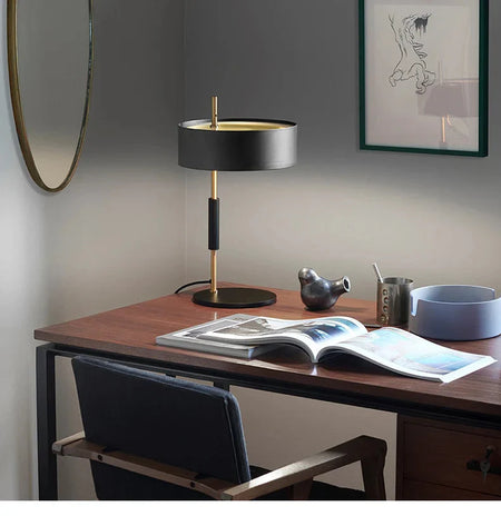Luminaire Élégant en Fer Noir IL582763-ILLUMEEN.COM