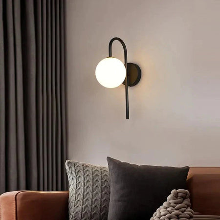 Luminaire Élégant en Métal Doré et Verre Opale IL527430-ILLUMEEN.COM