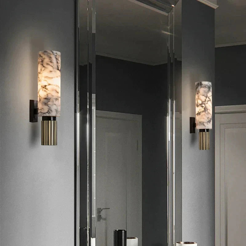 Luminaire Élégant en Métal et Marbre Doré IL482937-ILLUMEEN.COM