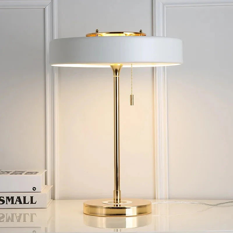 Luminaire Élégant en Métal et Verre IL582749-ILLUMEEN.COM
