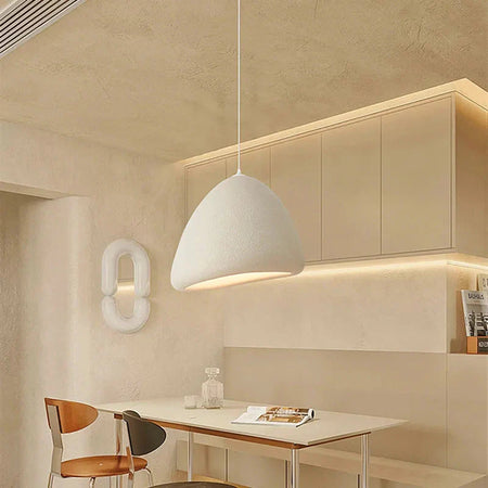 Luminaire Élégant en Résine pour Ambiance Moderne IL582974-ILLUMEEN.COM