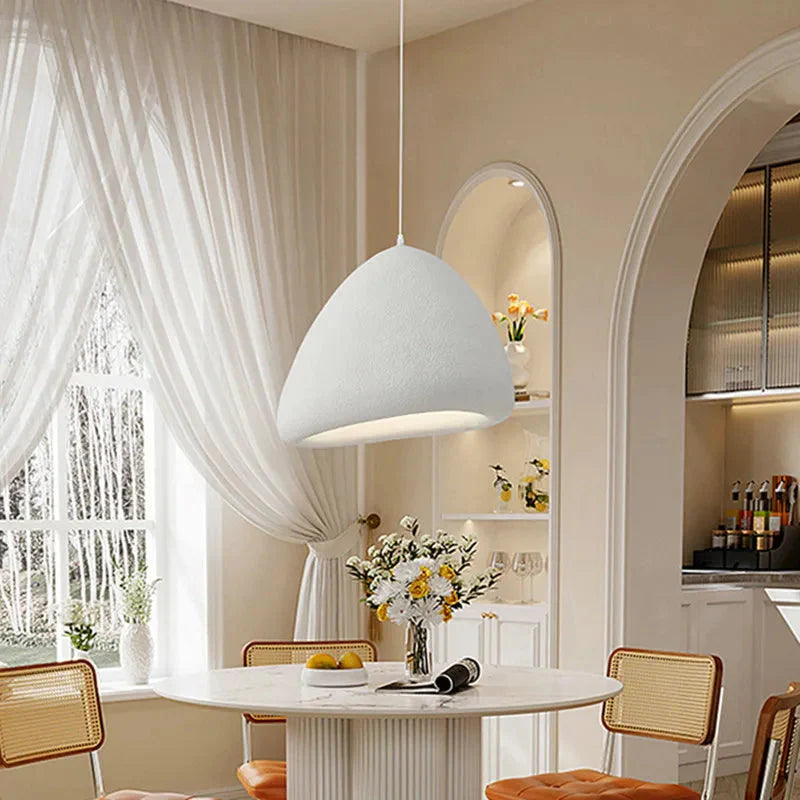 Luminaire Élégant en Résine pour Ambiance Moderne IL582974-ILLUMEEN.COM