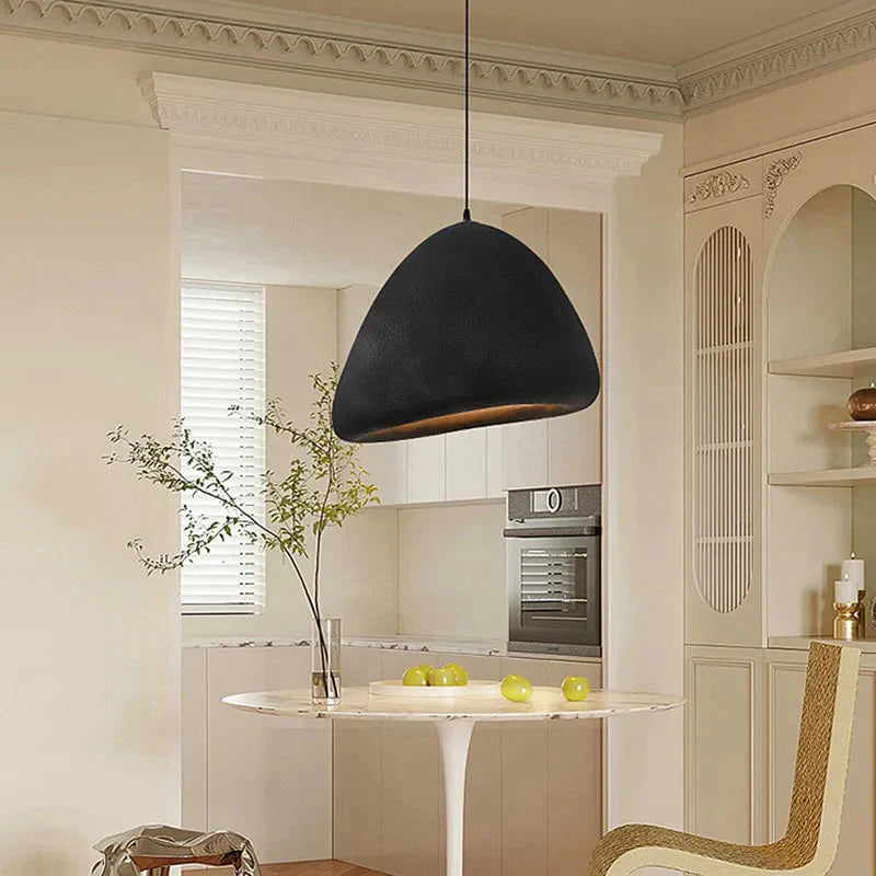 Luminaire Élégant en Résine pour Ambiance Moderne IL582974-ILLUMEEN.COM