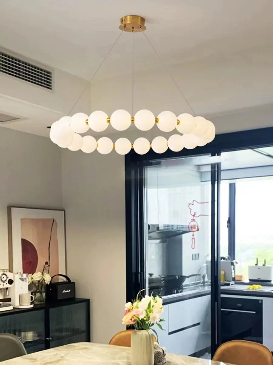 Luminaire Élégant en Sphères Opalines IL524738-ILLUMEEN.COM