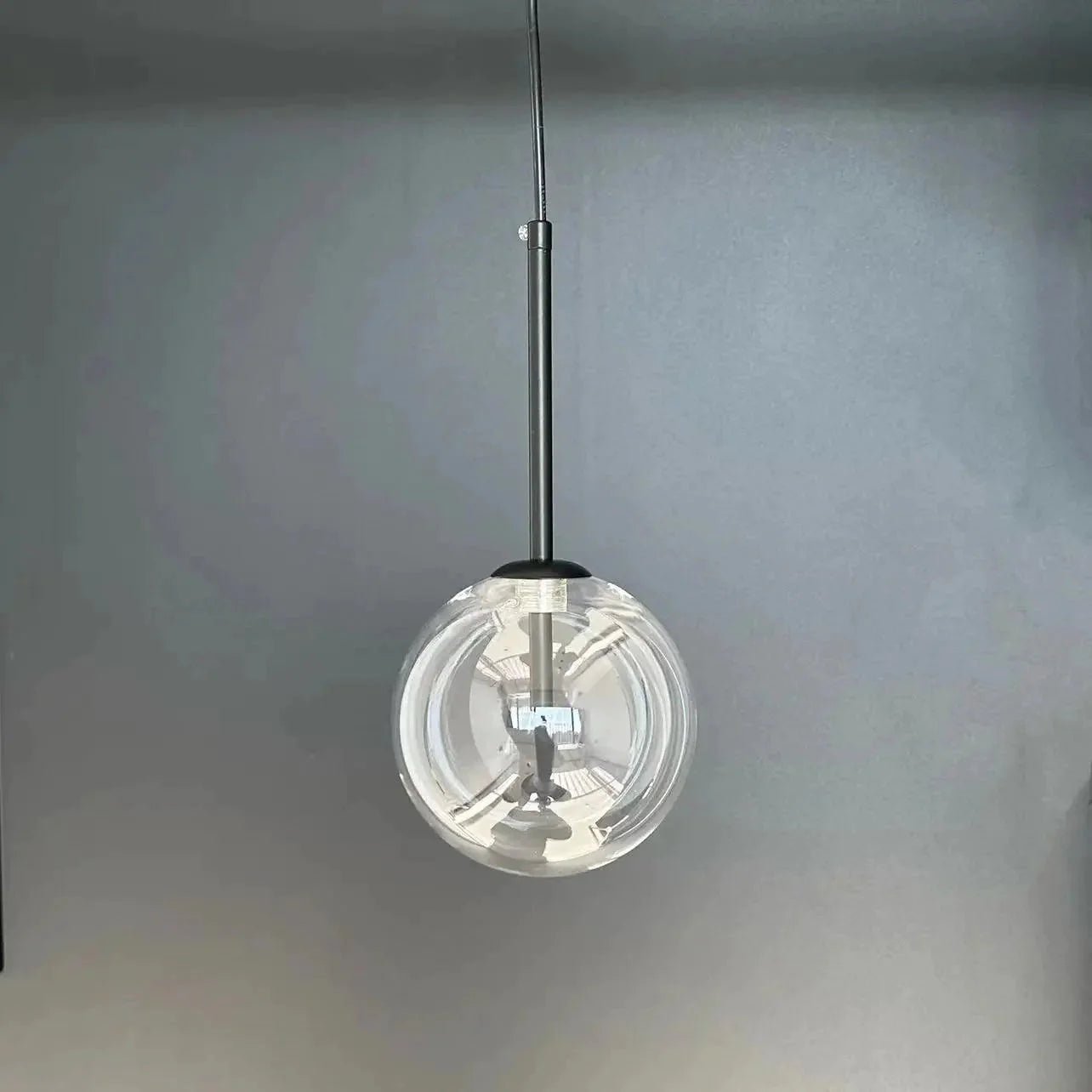 Luminaire Élégant en Verre et Laiton IL583274-ILLUMEEN.COM