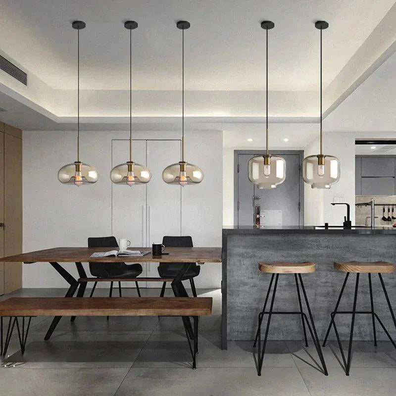 Luminaire Élégant en Verre et Métal pour Votre Décor IL527436-ILLUMEEN.COM