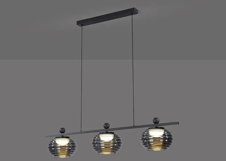 Luminaire Élégant en Verre Inspiré, Design Unique IL582304-ILLUMEEN.COM