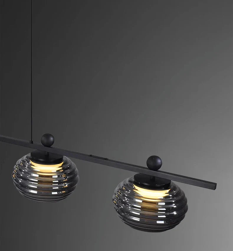 Luminaire Élégant en Verre Inspiré, Design Unique IL582304-ILLUMEEN.COM