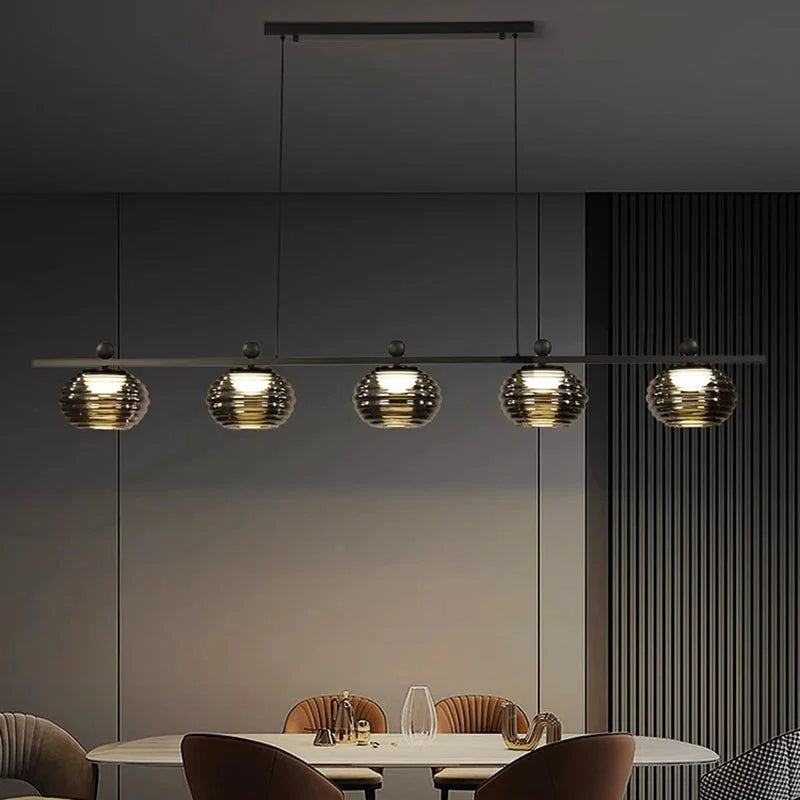 Luminaire Élégant en Verre Inspiré, Design Unique IL582304-ILLUMEEN.COM