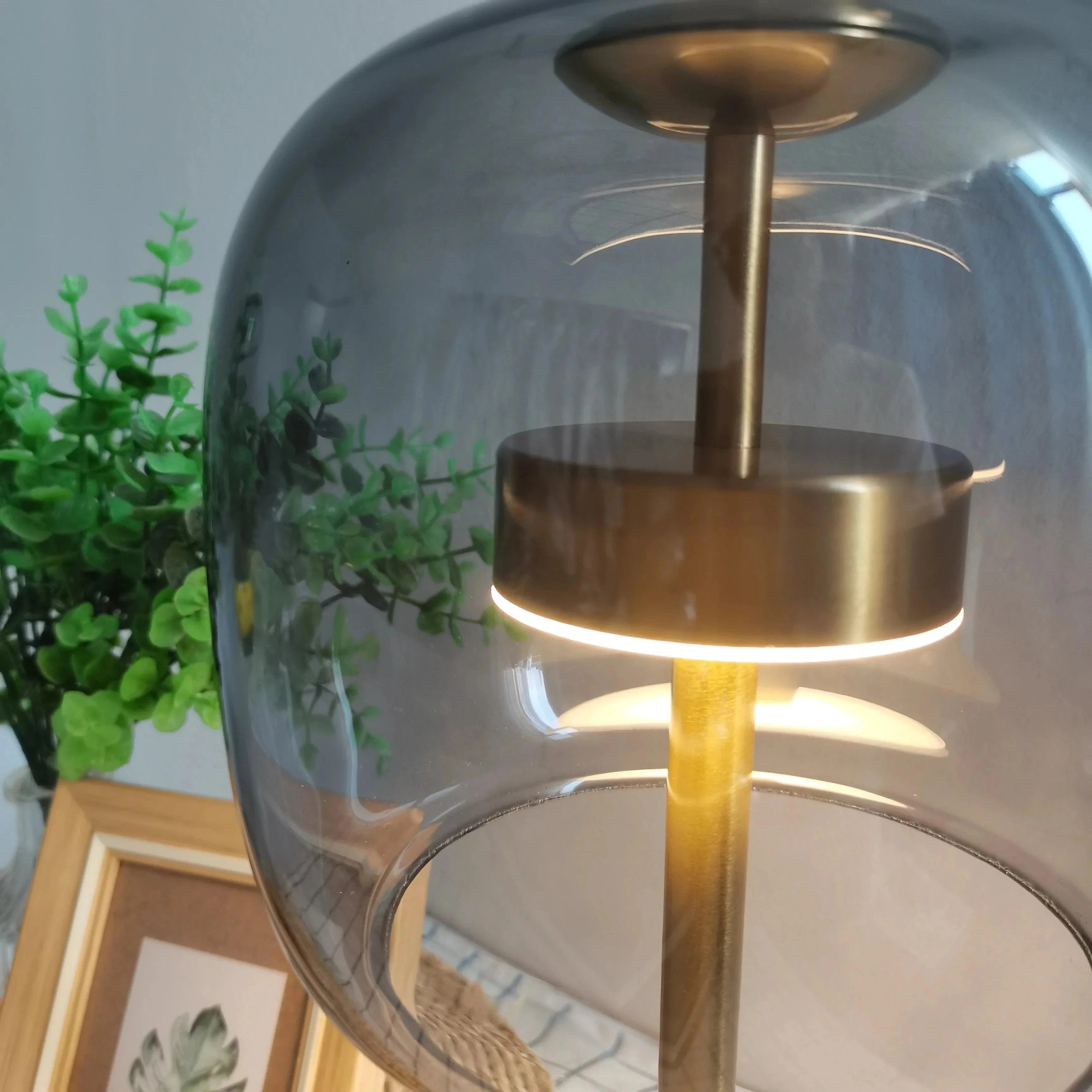 Luminaire Élégant en Verre Nordique IL482937-ILLUMEEN.COM