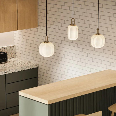 Luminaire Élégant en Verre Strié Doré IL583274-ILLUMEEN.COM