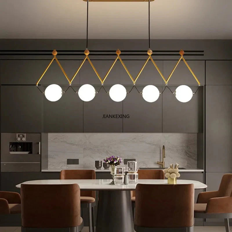Luminaire Élégant et Innovant pour Ambiance Moderne IL582173-ILLUMEEN.COM
