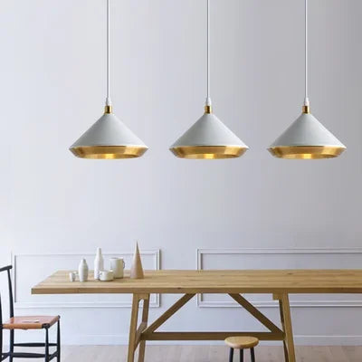 Luminaire Élégant et Moderne pour Ambiance Contemporaine IL582370-ILLUMEEN.COM