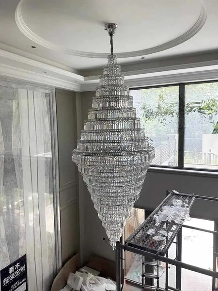 Luminaire Élégant IL492731 - Suspension en Cristal Élégante avec Variété de Tailles et de Luminosités-ILLUMEEN.COM