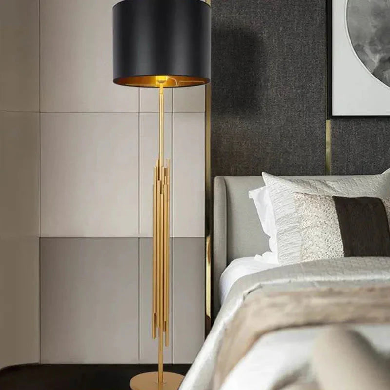 Luminaire Élégant Lampe de Plancher Moderne en Métal Doré IL927384-ILLUMEEN.COM