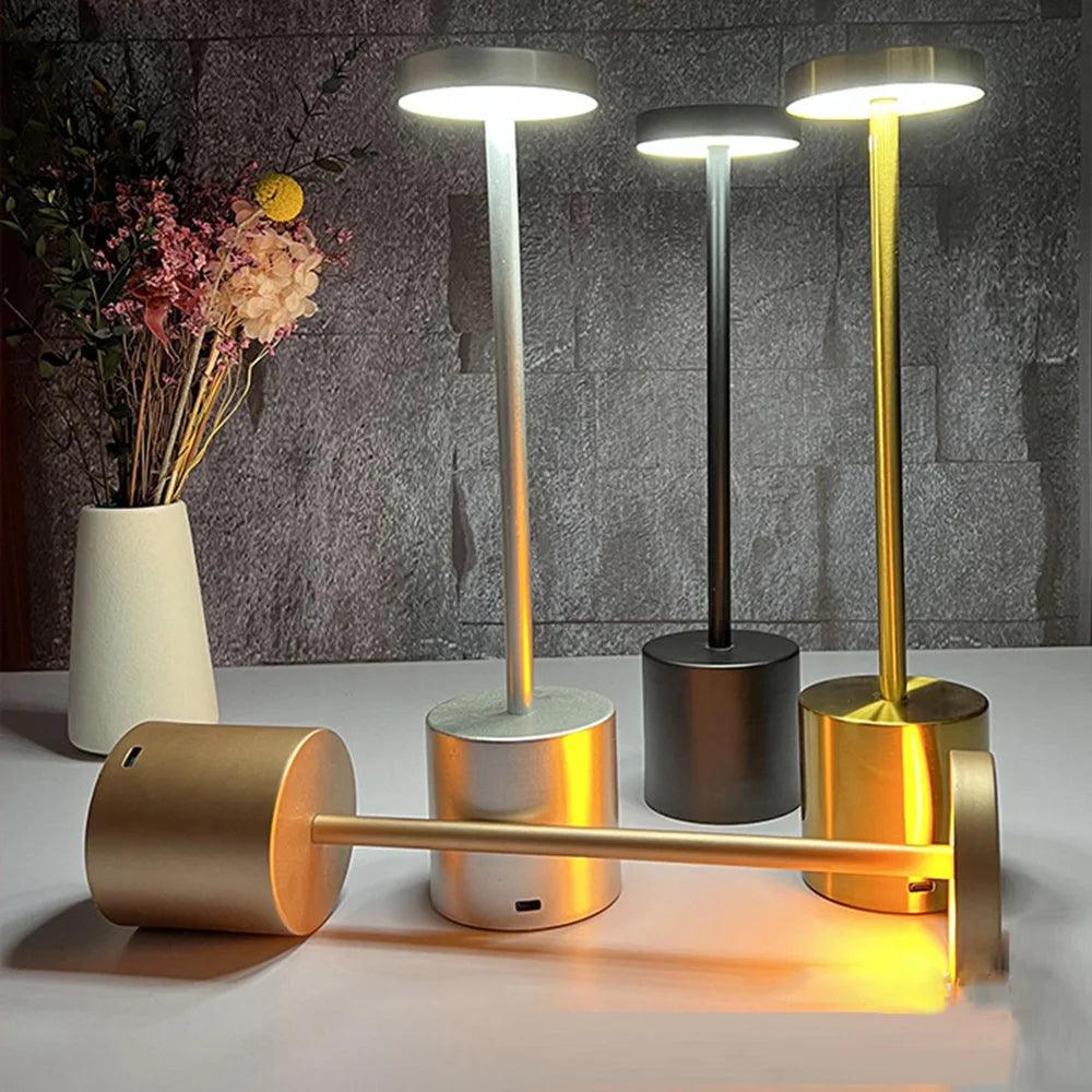 Luminaire Élégant : Lampe de Table LED Rétro Minimaliste IL479203-ILLUMEEN.COM