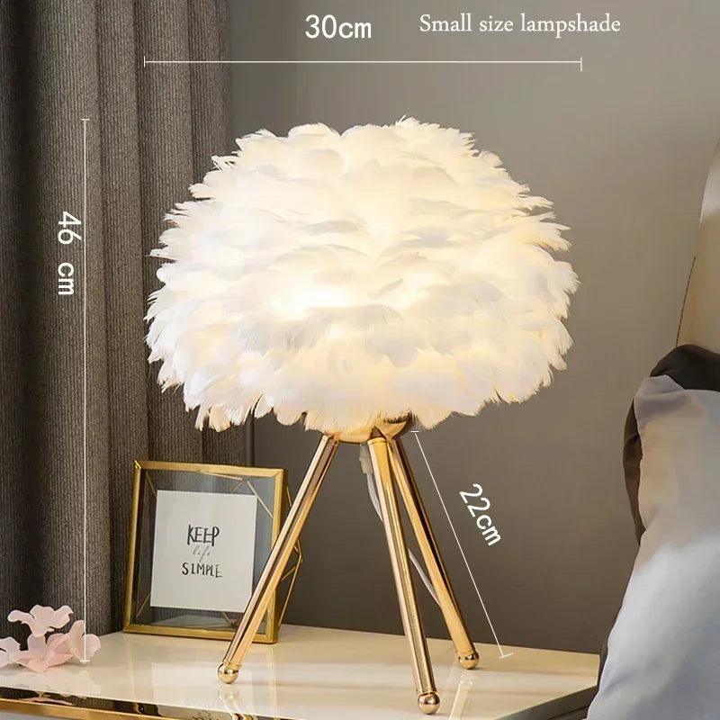 Luminaire Élégant Lampe de Table Plumes d'Oie IL582734-ILLUMEEN.COM