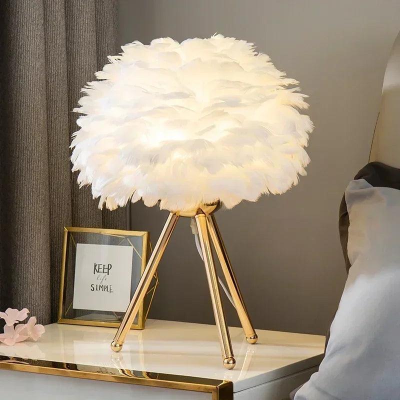 Luminaire Élégant Lampe de Table Plumes d'Oie IL582734-ILLUMEEN.COM
