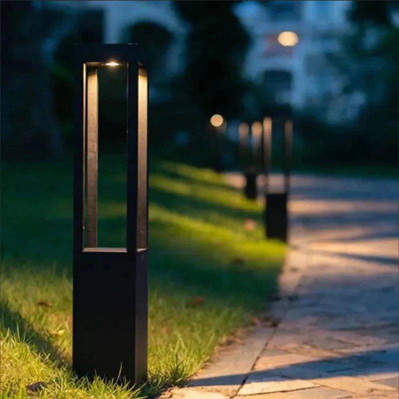 Luminaire Élégant pour Éclairer Vos Espaces Extérieurs IL582947-ILLUMEEN.COM