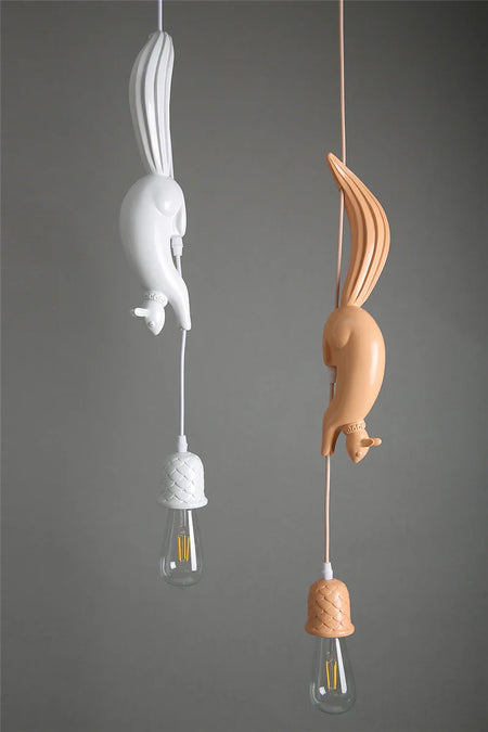 Luminaire Élégant Sella en Résine au Design Nordique IL582739-ILLUMEEN.COM