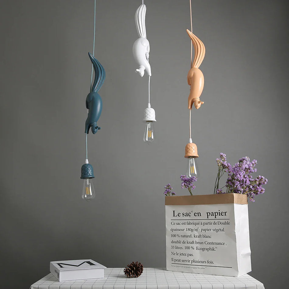 Luminaire Élégant Sella en Résine au Design Nordique IL582739-ILLUMEEN.COM