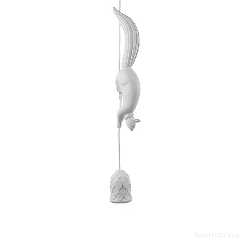 Luminaire Élégant Sella en Résine au Design Nordique IL582739-ILLUMEEN.COM